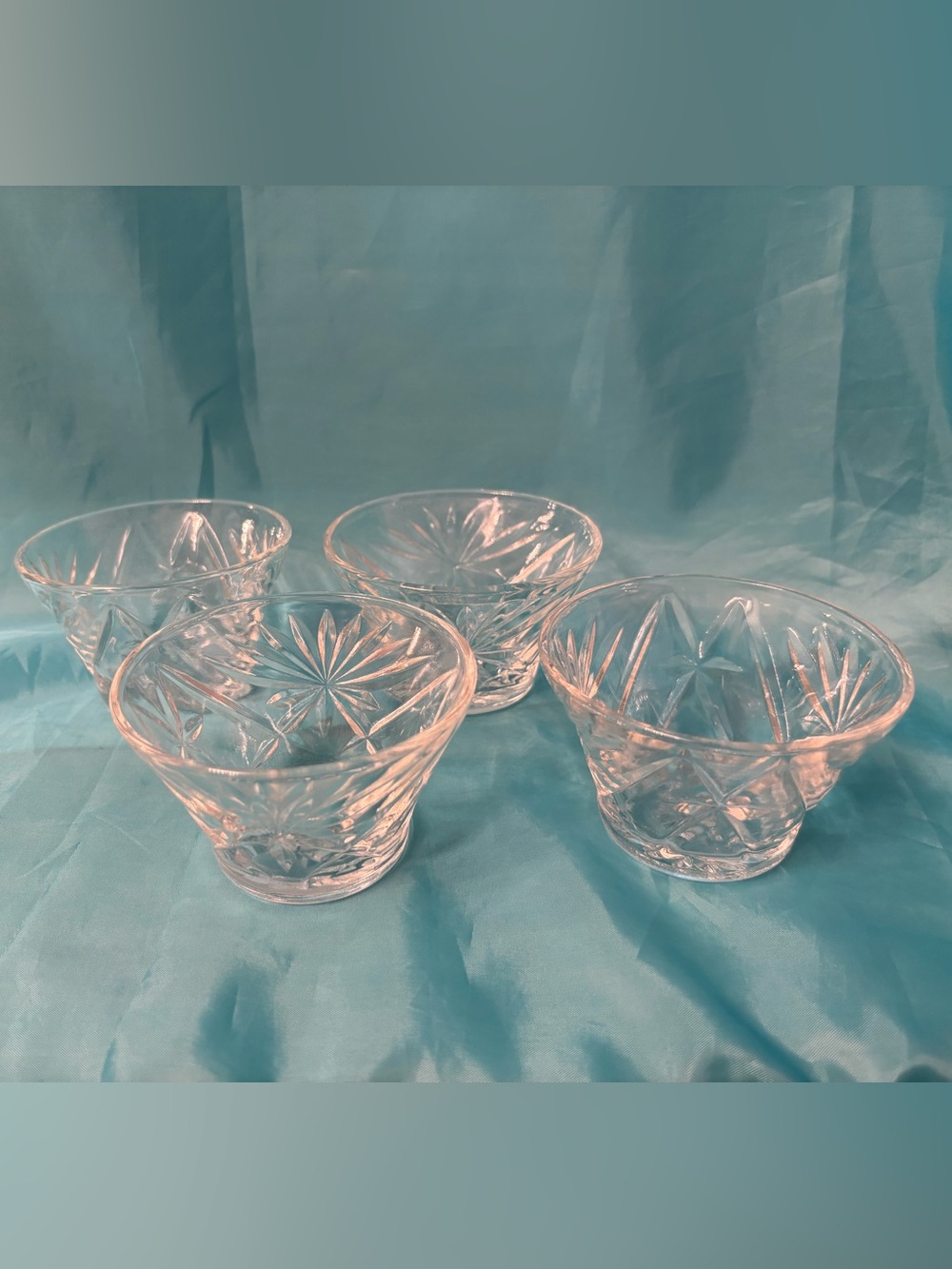 Vintage Pressed Glass Custard Cups – Starburst Pattern – Set of 4